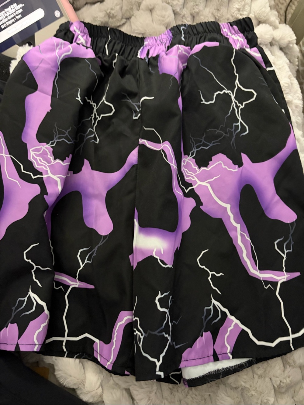 ROMWE Purple & Black Lightning Print Swim Trunks / Shorts Sz Small